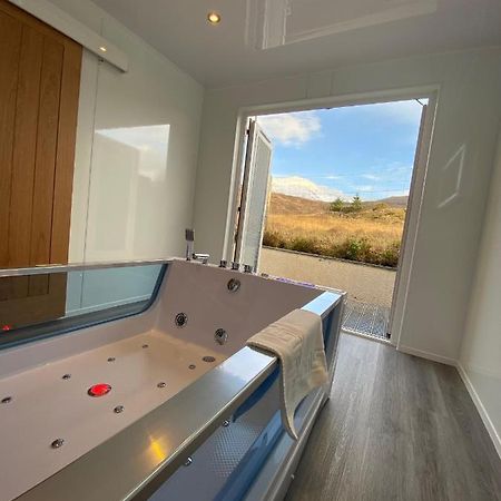 Highland Stays - Ben View Room & Jacuzzi Bath Fort William Kültér fotó